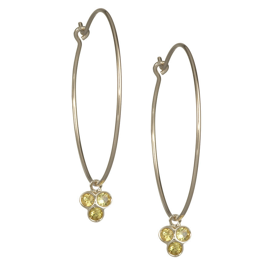 the portafortuna medium hoops in yellow gold